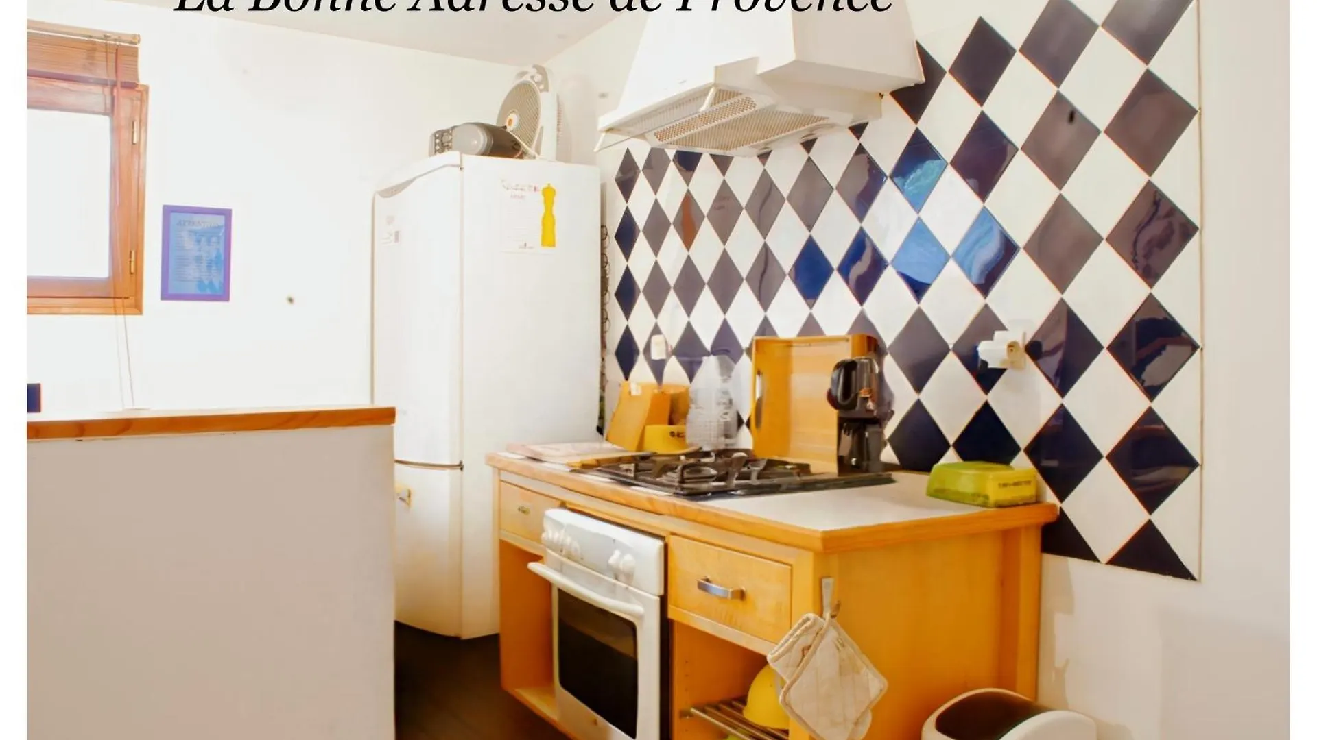 La Bonne Adresse - Gite Zenitude Cornillon-Confoux 0*,  France